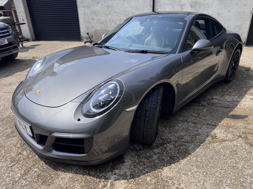 911 (991) Carrera 4 GTS