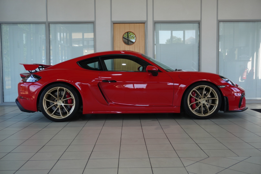 2676   GT4 (2)