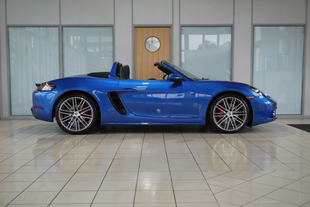 2627   718 Boxster (31)