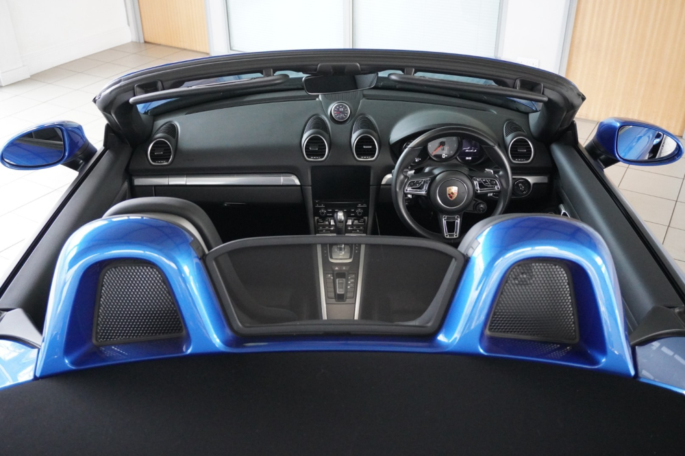 2627   718 Boxster (25)