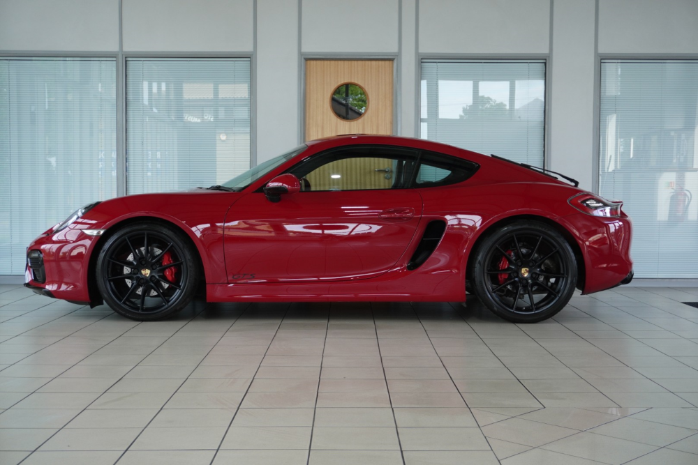 2521   Cayman GTS (1)