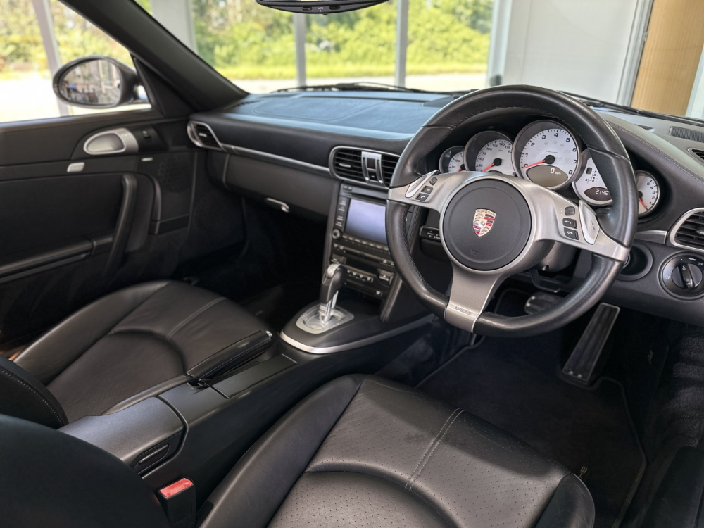 2431 Porsche 911 997 Cabriolet (1)