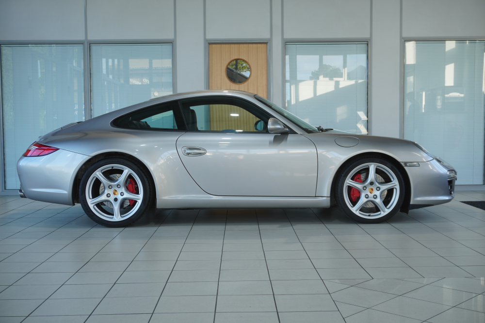 2703   997 Carrera 2S (31)