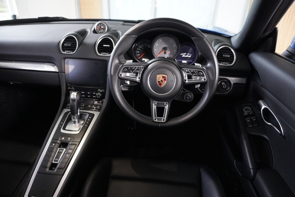 2627   718 Boxster (11)