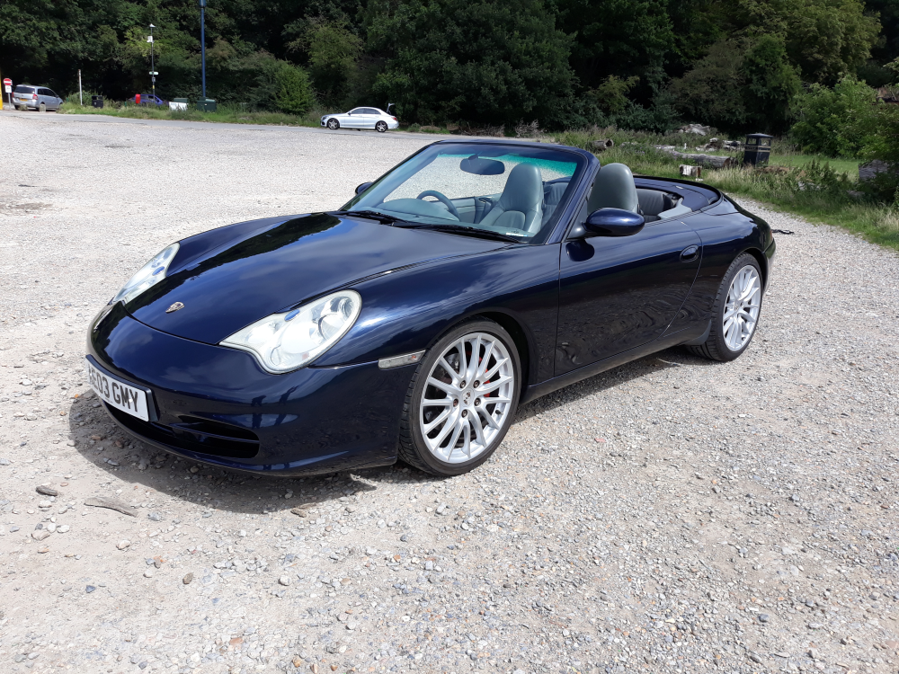 911 (996) Carrera 2