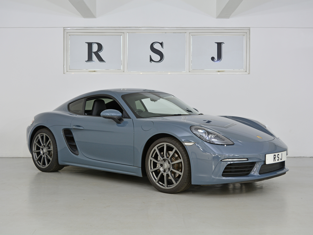 Cayman 718