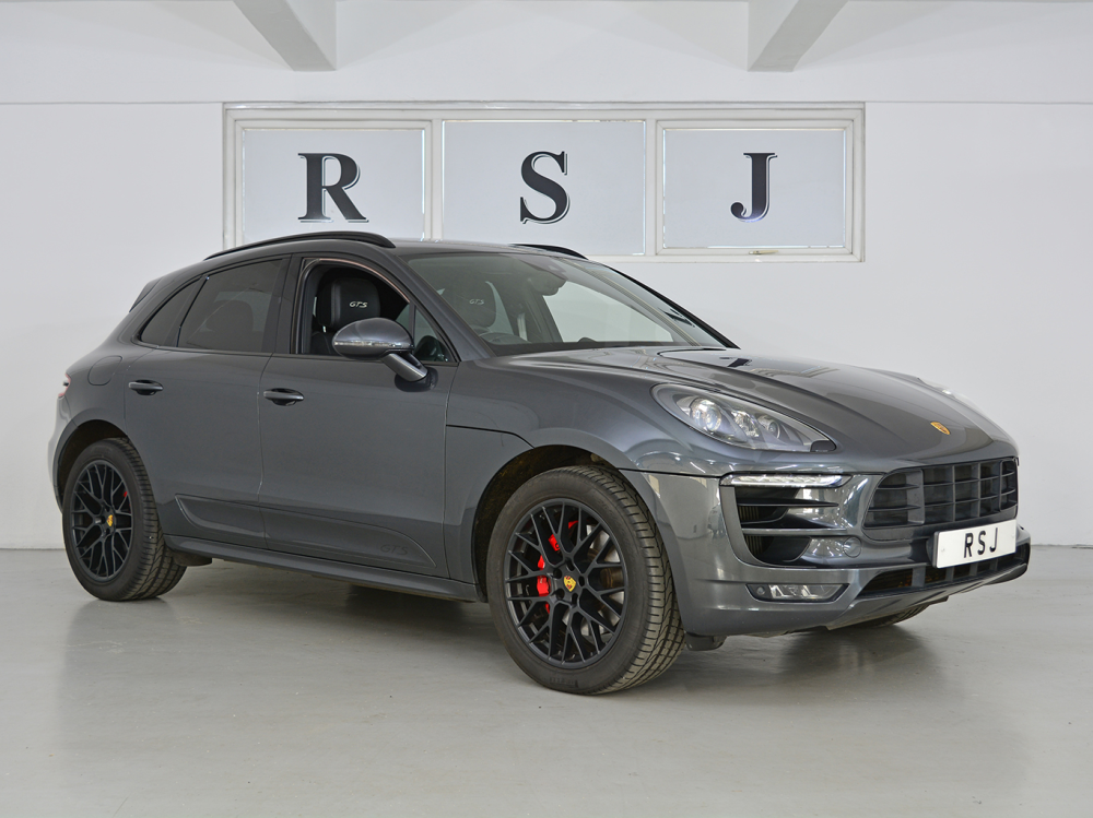 Macan GTS