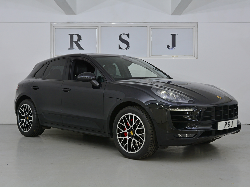 Macan GTS