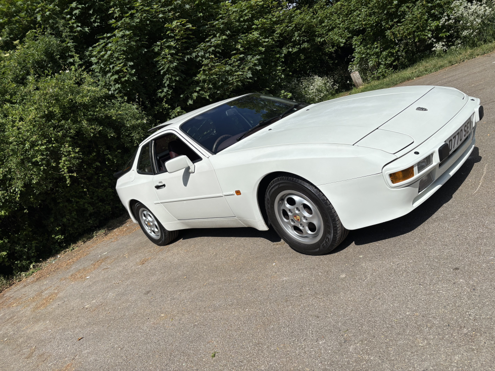 944S