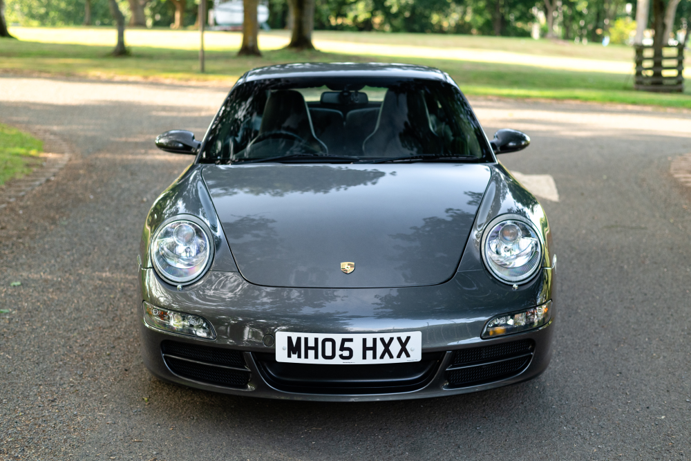 911 (997) Carrera 2
