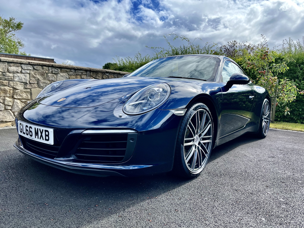 911 (991) Carrera