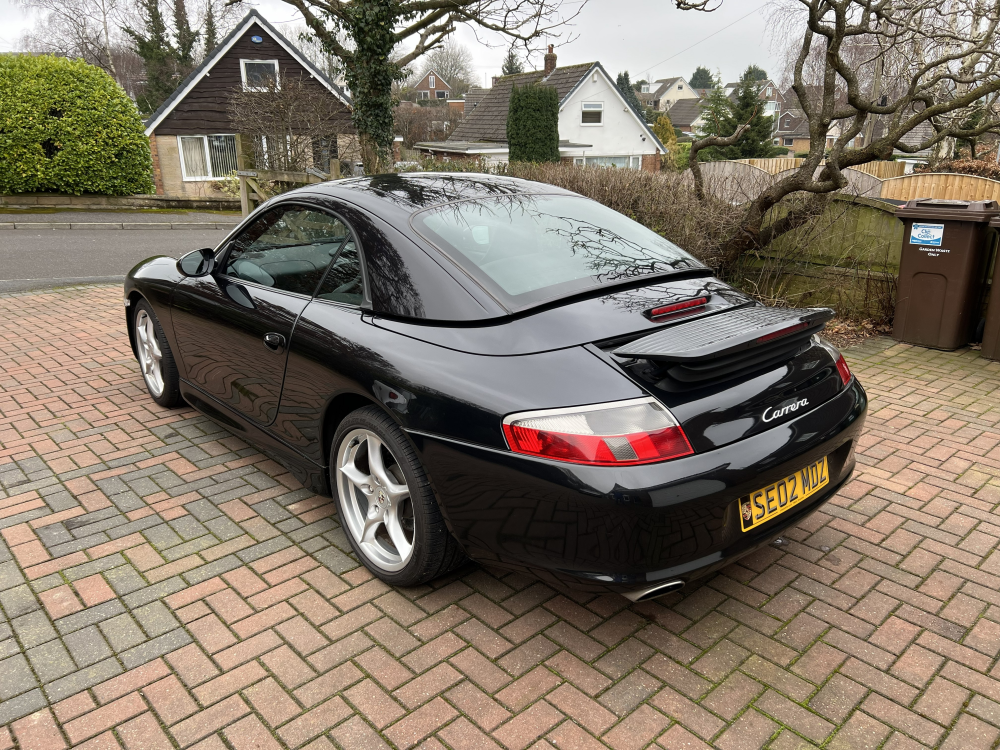 911 (996) Carrera 2