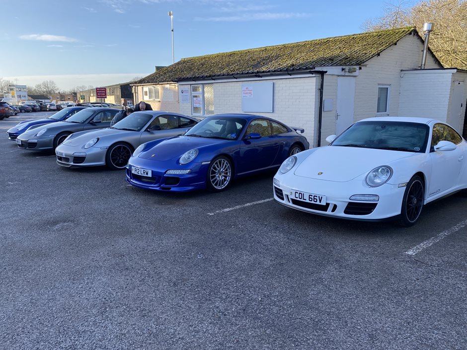Photo 15 from the 2022 January 9th - R29 Meet at Fairoaks Airport gallery
