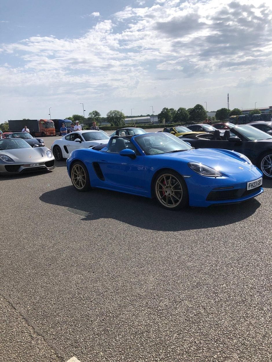 Boxster Convoy & Boxengasse Event.