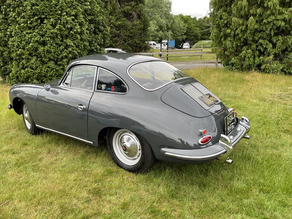 Photo 5 from the 2022 May 18th @Porsche 911UK meet at The Fairmile gallery