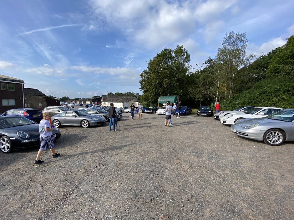 Photo 2 from the 2021 Sept 12th - R29 Monthly Meet @ Fairoaks Airport gallery