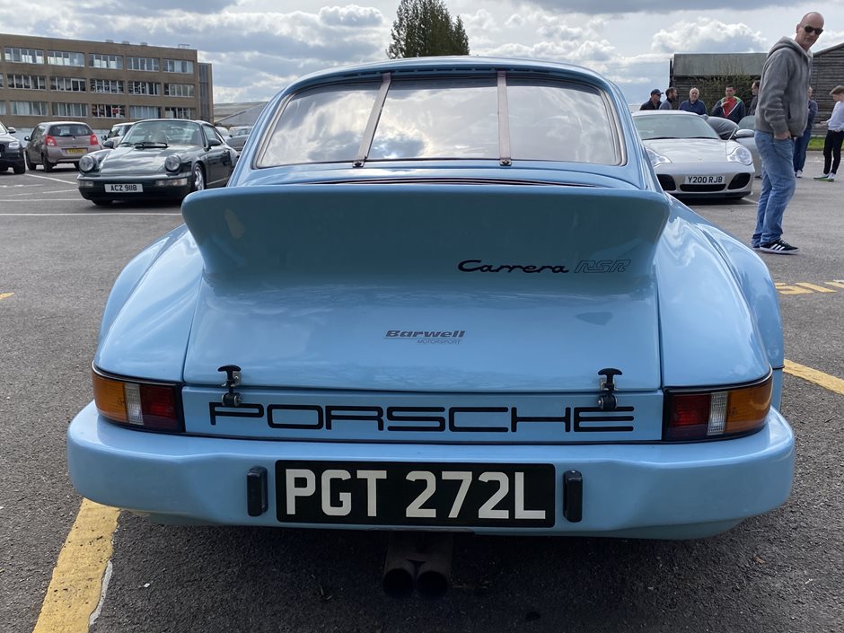 Photo 16 from the 2022 April 10th - R29 meet at Redhill Aerodrome gallery