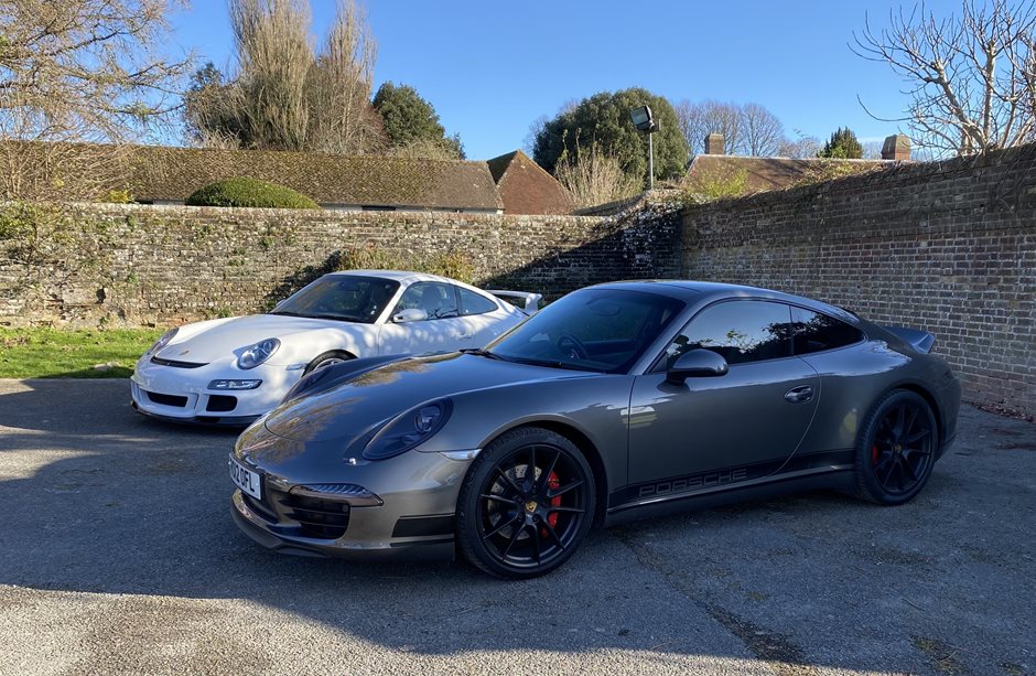 Photo 7 from the 2021 Nov 28th - Exclusively Porsche meet at  BRHC gallery