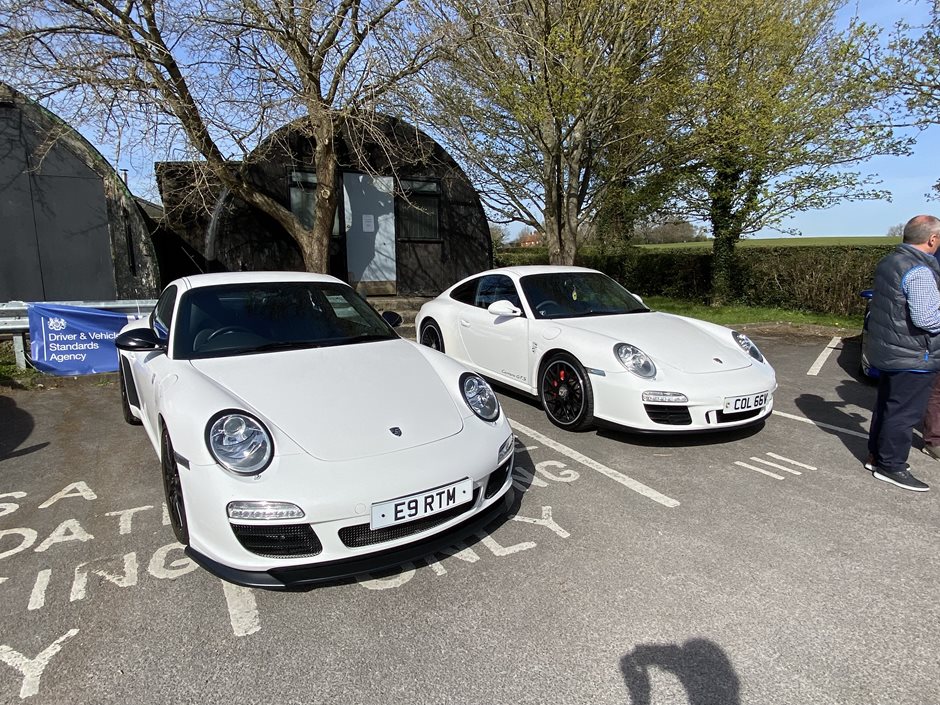 Photo 8 from the 2022 April 10th - R29 meet at Redhill Aerodrome gallery
