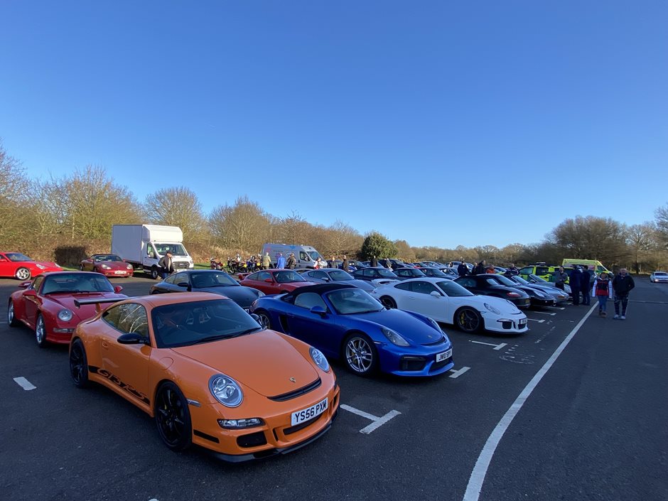 Photo 16 from the 2022 January 9th - R29 Meet at Fairoaks Airport gallery