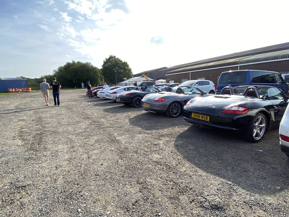 Photo 4 from the 2021 Sept 12th - R29 Monthly Meet @ Fairoaks Airport gallery