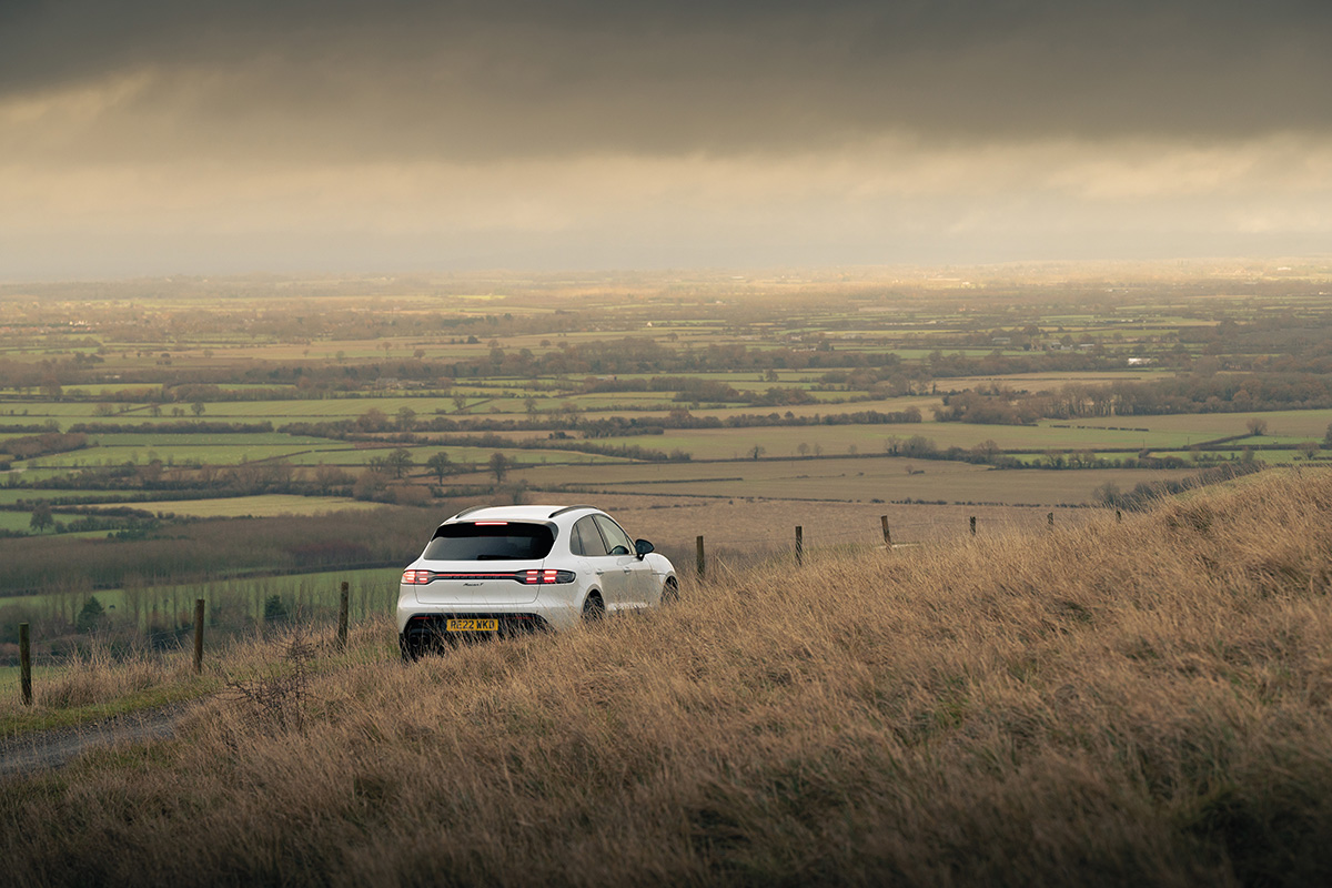 Porsche-Macan-T-51-1200-800.jpg