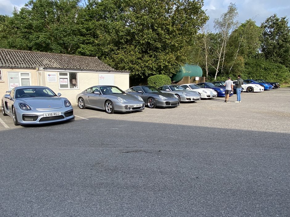 Photo 7 from the 2021 Sept 12th - R29 Monthly Meet @ Fairoaks Airport gallery