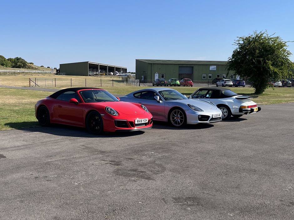 Photo 5 from the 2022 July 29th - R29 Thruxton Driving Day gallery