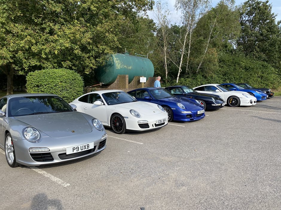 Photo 12 from the 2021 Sept 12th - R29 Monthly Meet @ Fairoaks Airport gallery