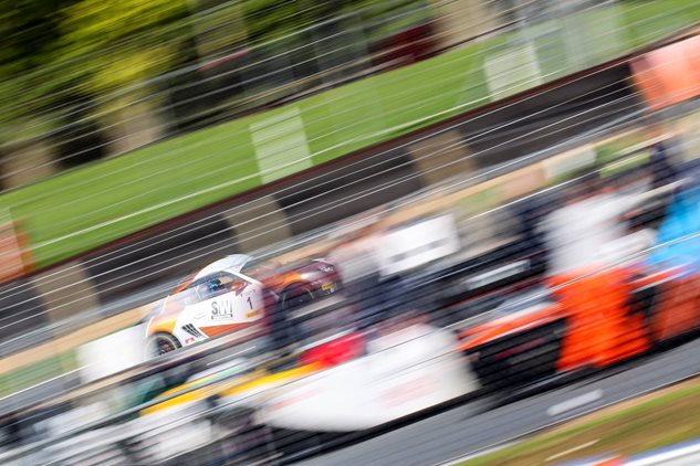 Multiple winners as Porsche series battle at Brands Hatch