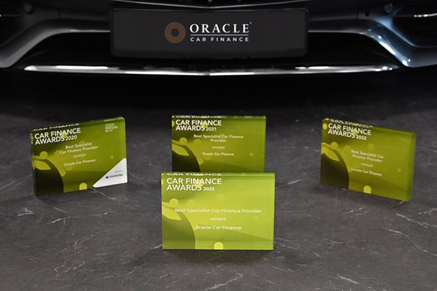 Oracle Finance win the 2023 car finance awards 
