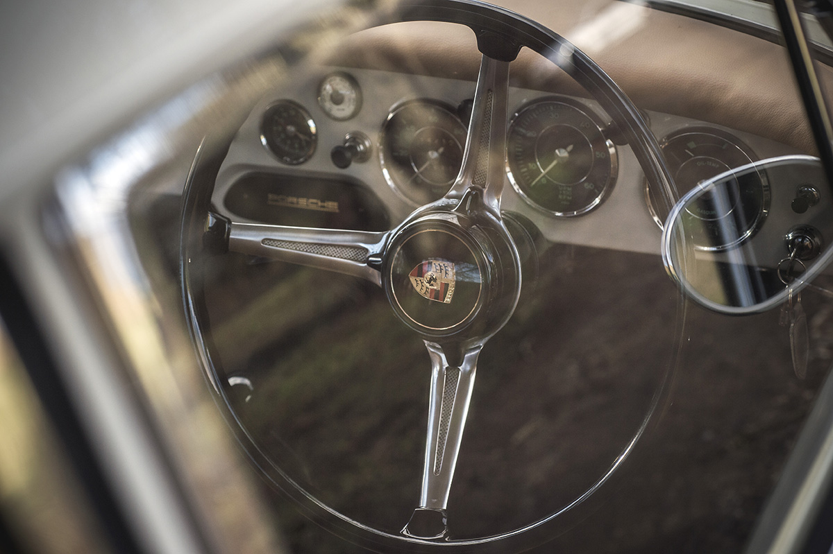 Porsche-356-35.jpg