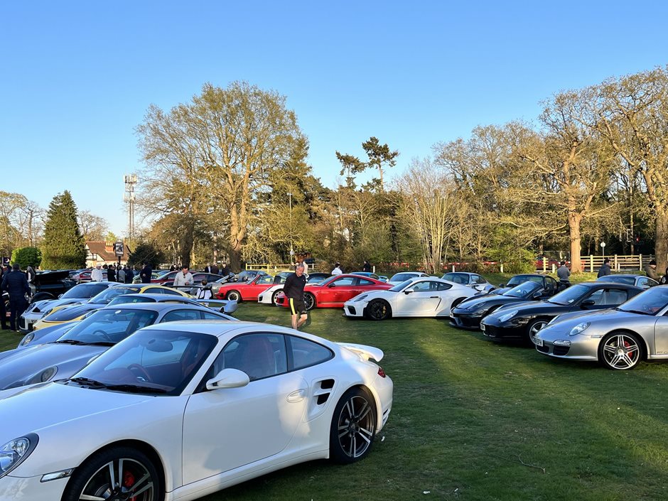 Photo 4 from the 2023 April 19th - @Porsche 911UK meet at The Fairmile gallery