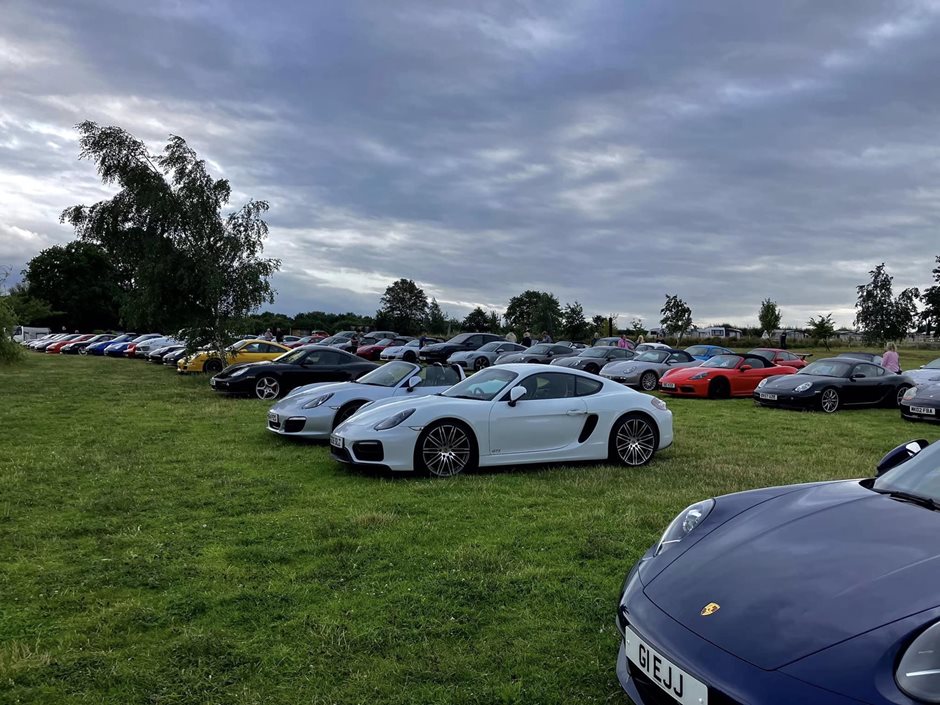 Photo 14 from the Boxsters & Burgers 2023 gallery