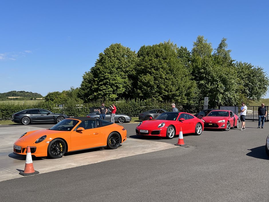 Photo 14 from the 2022 July 29th - R29 Thruxton Driving Day gallery
