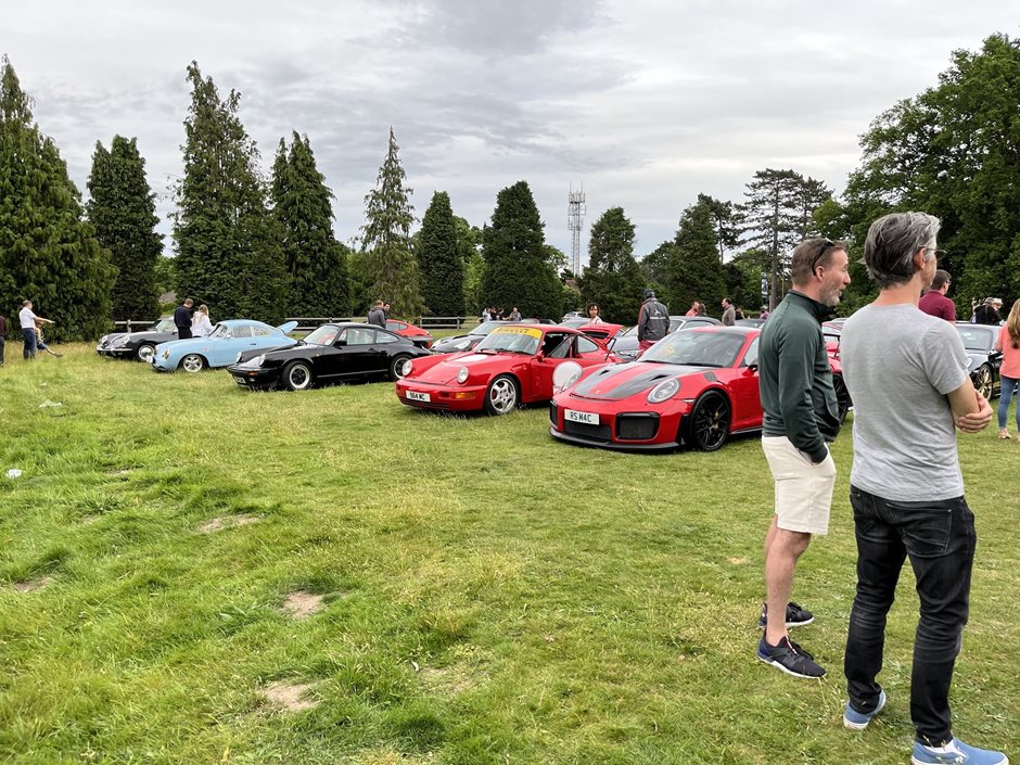 Photo 2 from the 2022 May 18th @Porsche 911UK meet at The Fairmile gallery