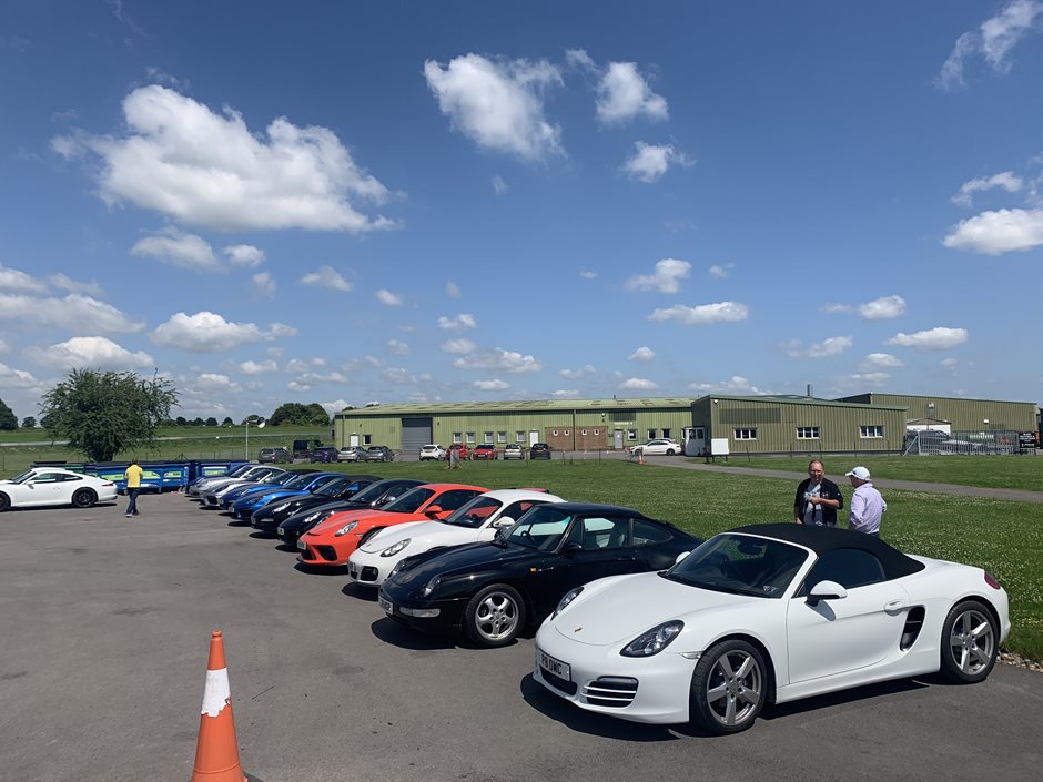 Photo 5 from the 2021 July 16th - R29 Thruxton Driving Day gallery