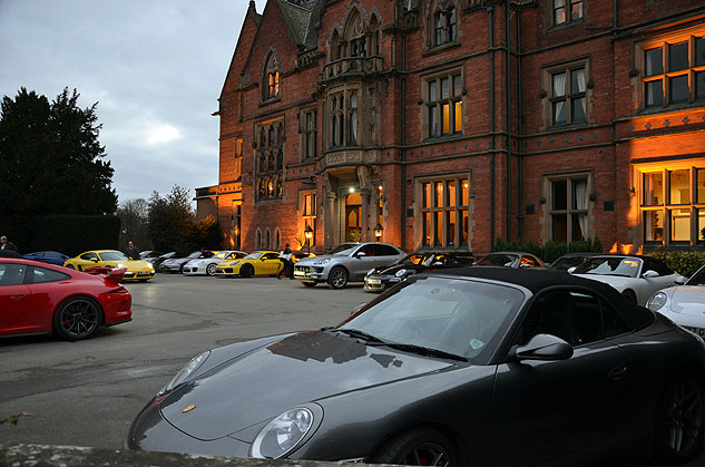 Photo 6 from the 997-991-Macan Christmas Party gallery