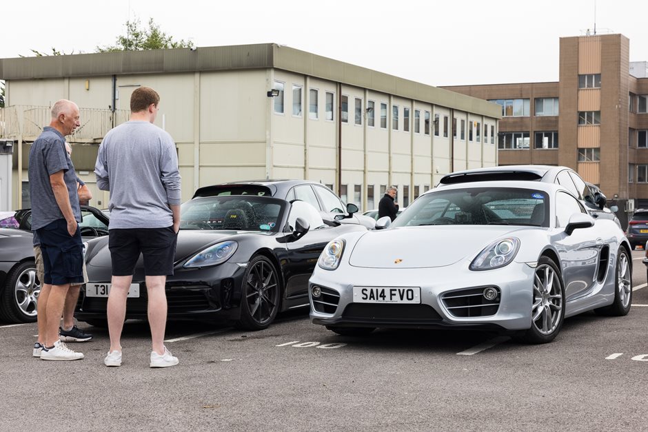 Photo 10 from the 2021 June 27th - R29 Meet at Redhill Aerodrome gallery
