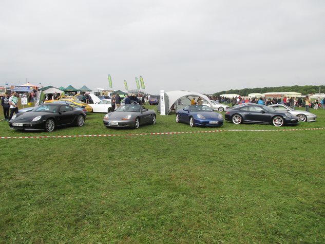 Photo 4 from the R29 2015-08-30 Dunsfold gallery