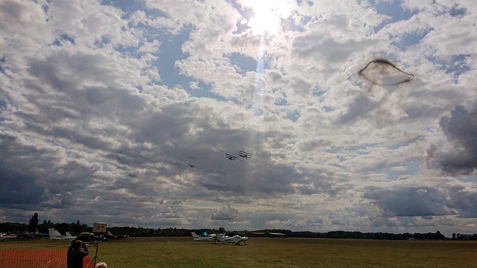Photo 24 from the West London Aero Club - Members' Day gallery