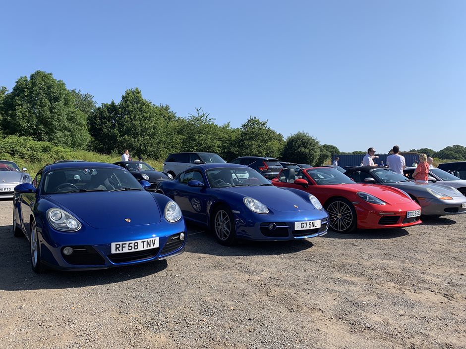 Photo 18 from the 2021 July 18th - R29 Meet at Fairoaks Airport gallery