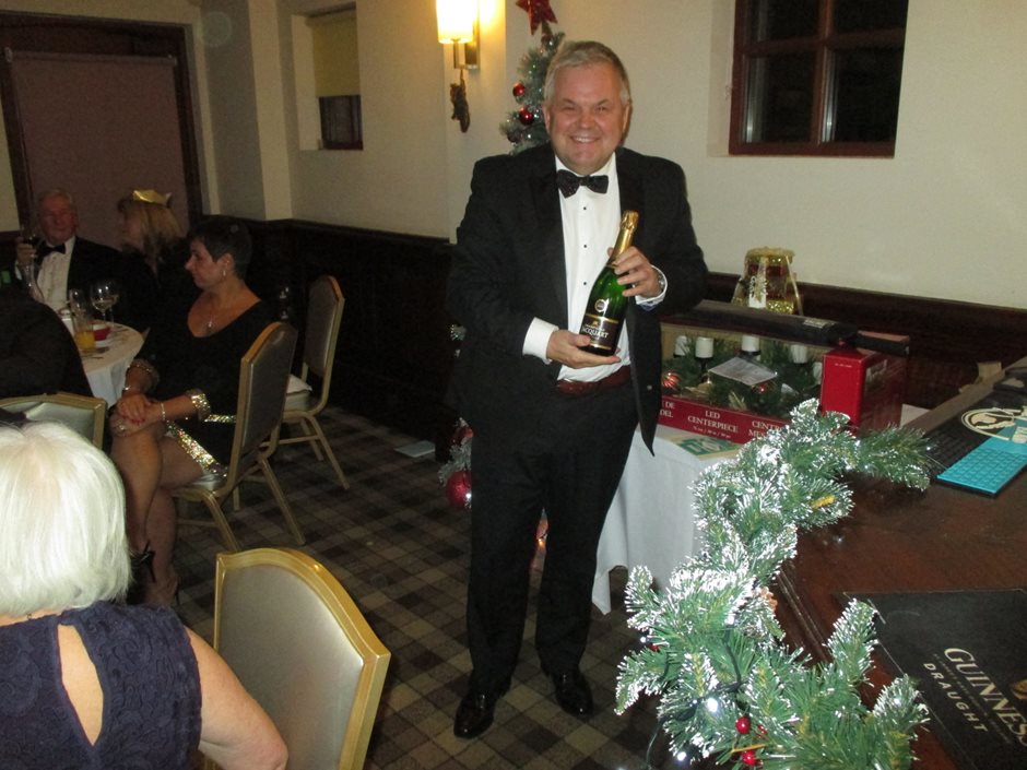 Photo 12 from the R29 2018-12-07 Xmas Dinner at The Silvermere gallery