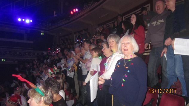 Photo 3 from the R29 2017-12-16 Carols at The Royal Albert Hall gallery
