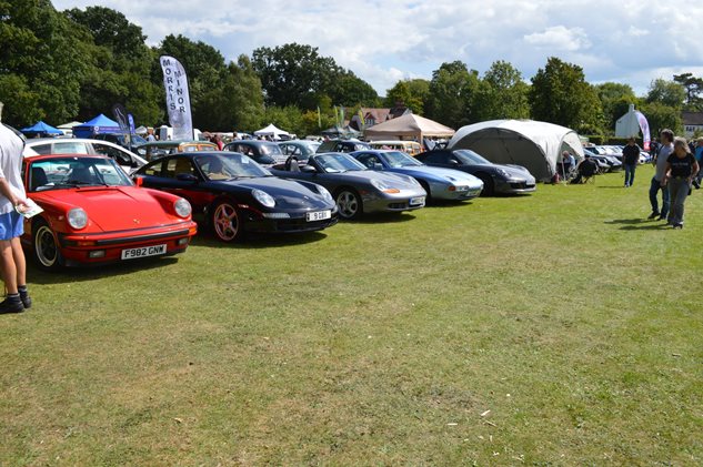 Photo 2 from the R29 2017-08-19 Capel Classic Car Show 2017 gallery
