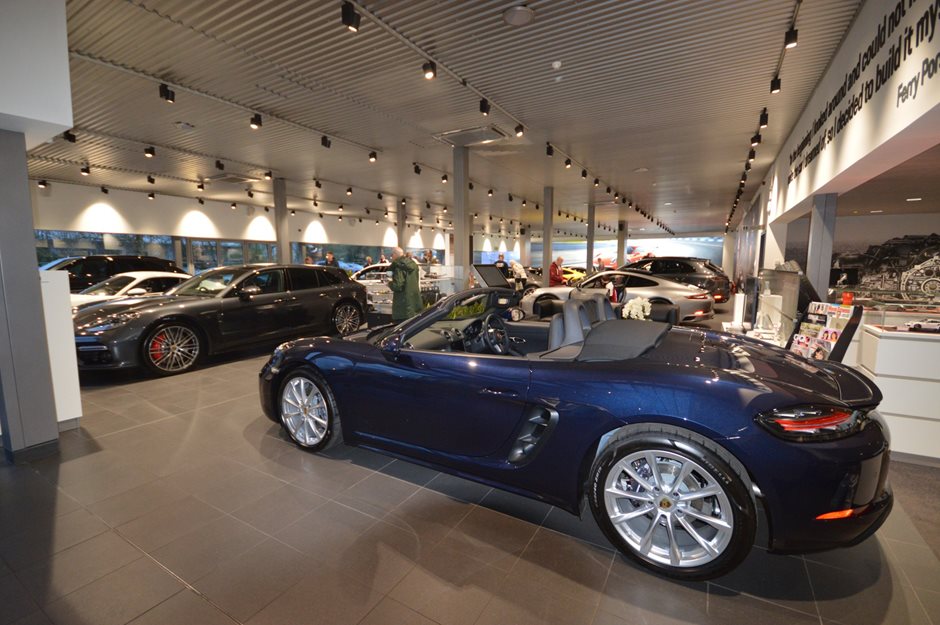 Photo 2 from the R29 2019-04-09 Clubnight at Porsche Centre Guildford gallery