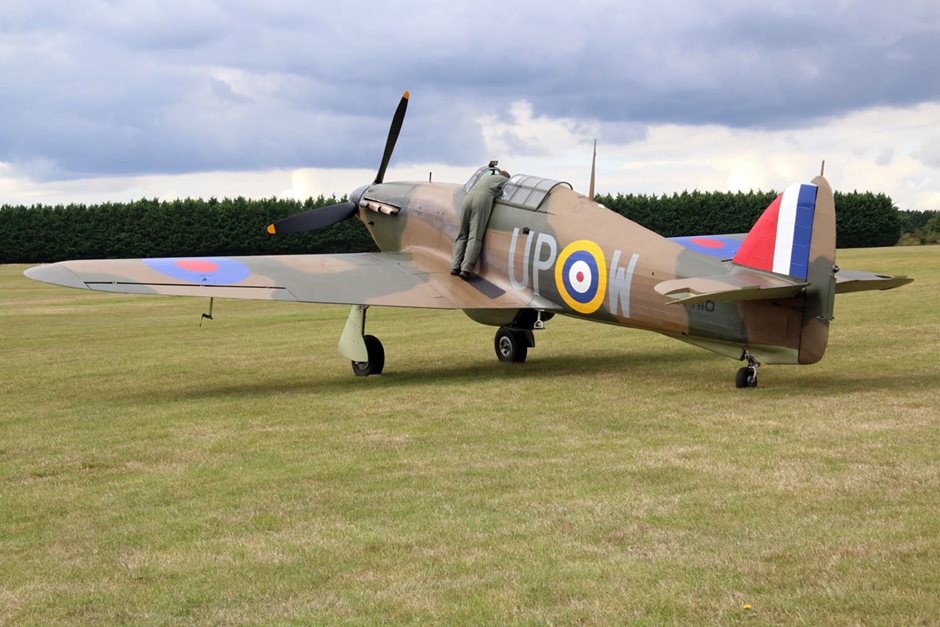 Photo 2 from the West London Aero Club - Members' Day gallery