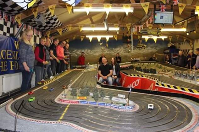 2016 R9 Annual Scalextric