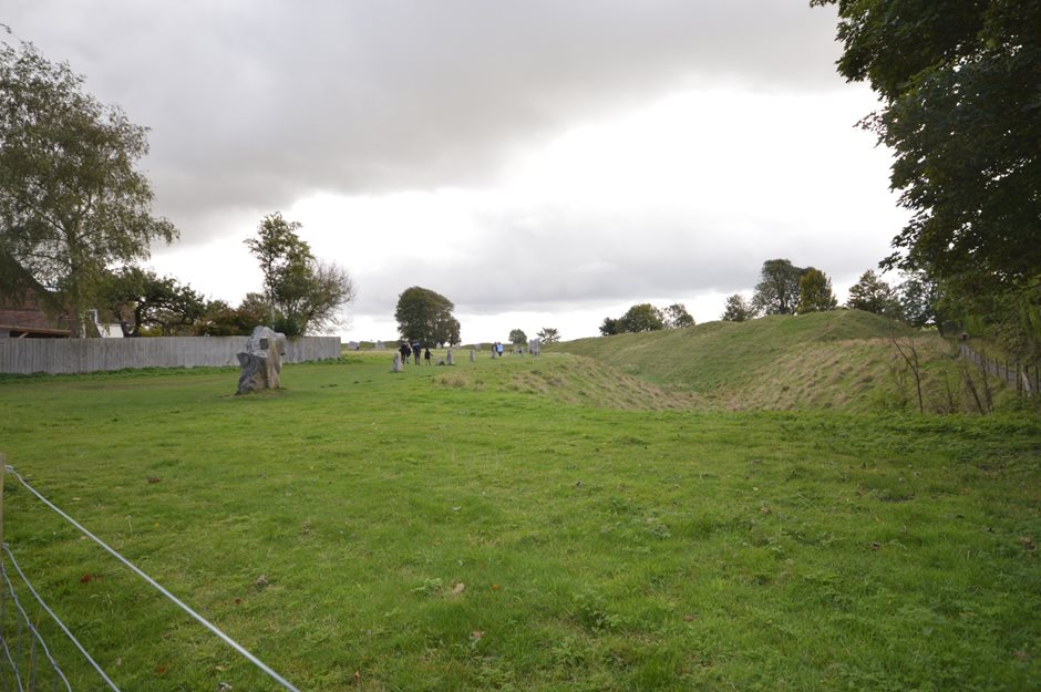 Photo 25 from the R29 2019-09-28 Spirited Drive to Marlborough and Avebury gallery