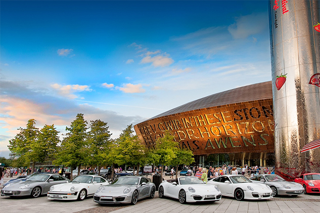 Porsche in the bay 2015
